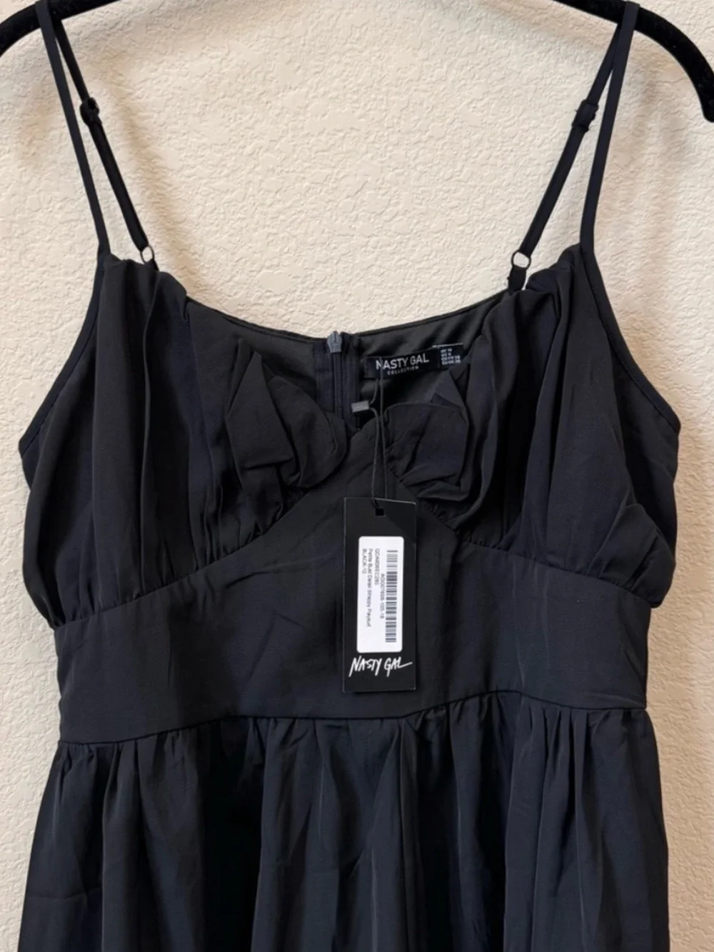 Nasty Gal Black Romper Ruffle Bust Size 8 NWT Playsuit - Picture 4 of 8